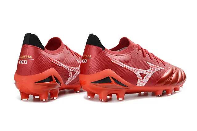 Mizuno Argent Rouge Métallique Empeine Synthétique Avant-Pied Matelassé Surface Ferme Chaussures de Soccer 18