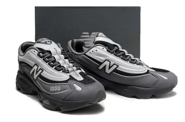 New Balance 1000 Gris Noir Sneakers Chunky 5