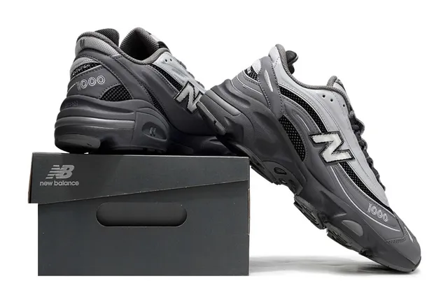 New Balance 1000 Gris Noir Sneakers Chunky 6