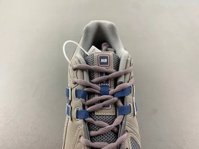 New Balance 1500 Gray and Navy Lifestyle Sneakers 6