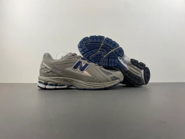 New Balance 1500 Gray and Navy Lifestyle Sneakers 12