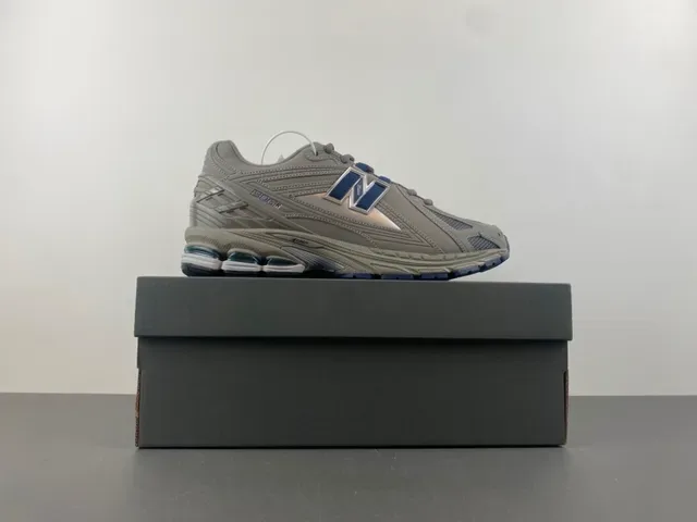 New Balance 1500 Gray and Navy Lifestyle Sneakers 15