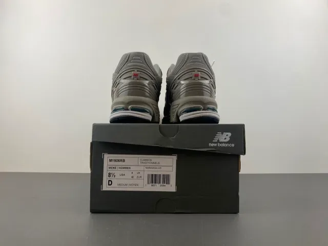 New Balance 1500 Gray and Navy Lifestyle Sneakers 17