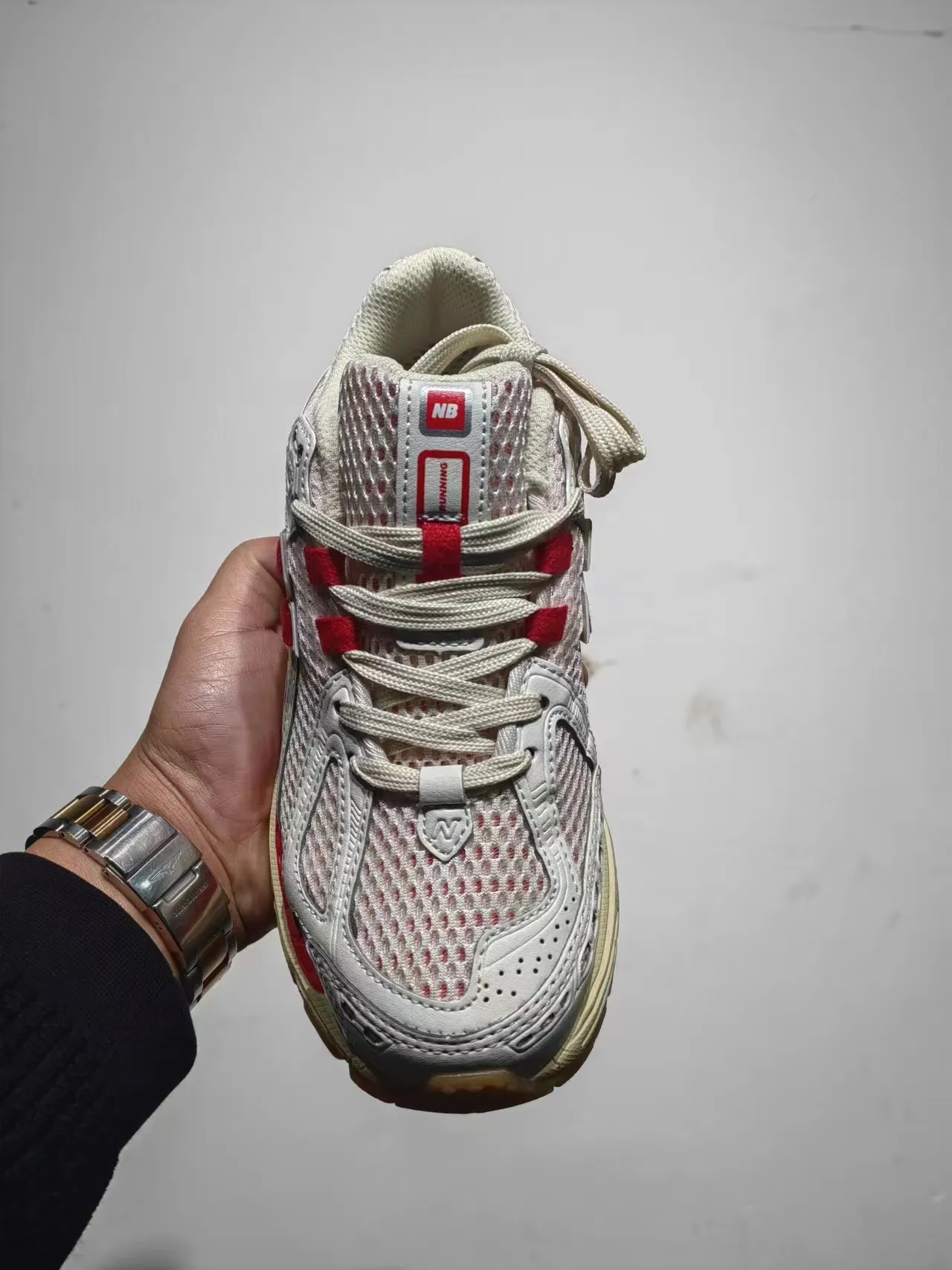 New Balance 1906R branco vermelho bege Tênis de corrida 4
