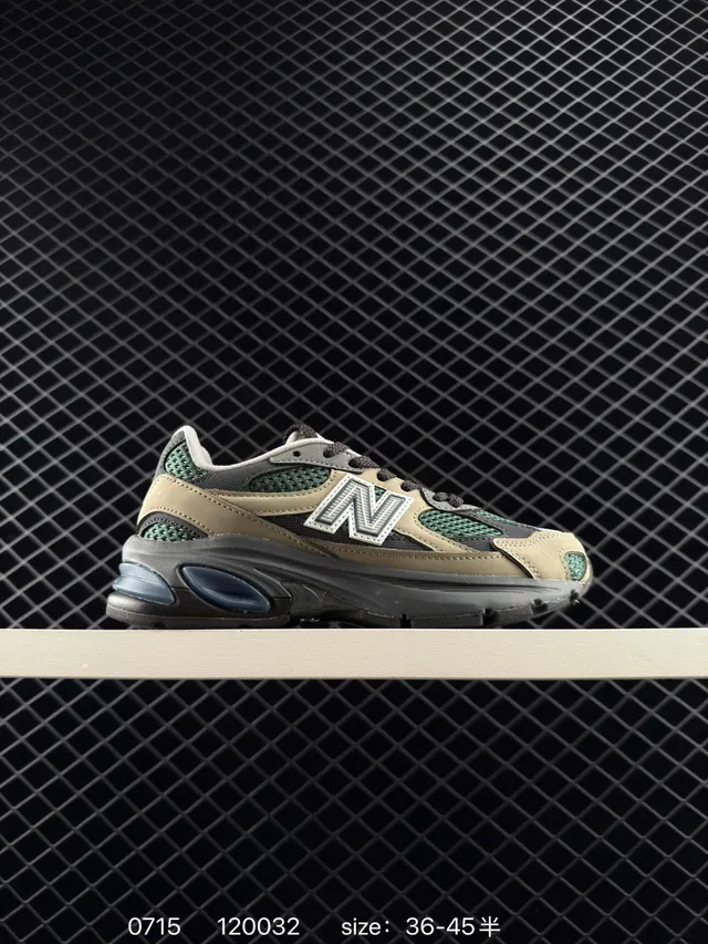 New Balance 2002R bege verde preto tênis chunky 6