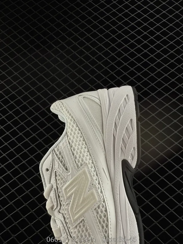 New Balance 740 White Chunky Sneakers 4