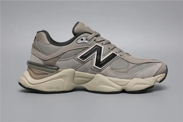 New Balance 9060 Beige et Noir Sneakers Lifestyle 8