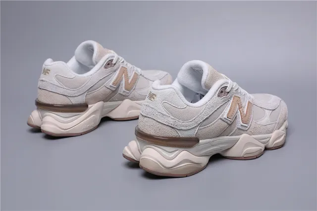 New Balance 9060 Chaussures Lifestyle Beige et Rose 3