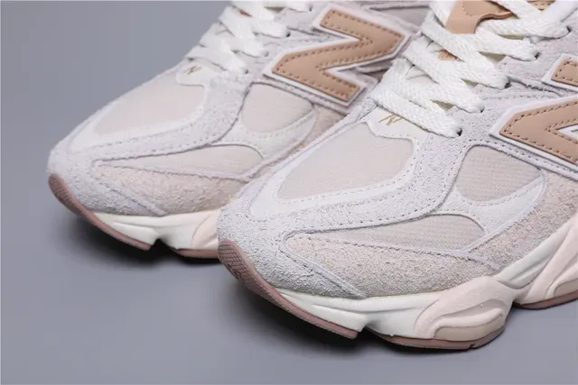New Balance 9060 Chaussures Lifestyle Beige et Rose 4