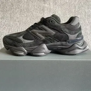 New Balance 9060 Chaussures chunky noires et grises