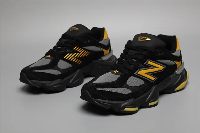 New Balance 9060 أحذية رياضية سوداء وصفراء للأسلوب الحياتي 5
