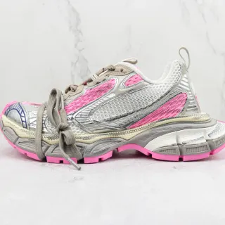 New Balance 9060 فضي وردي أحذية رياضية سميكة