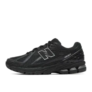 New Balance أحذية جري سوداء أحادية اللون شبكية وبناء التراكب الصناعي