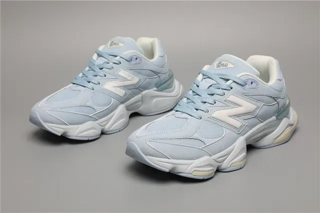 New Balance Azul Branco Chunky Retro Runner Upper de malha-sintético em camadas Sneakers lifestyle 5