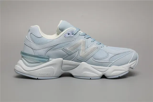 New Balance Azul Branco Chunky Retro Runner Upper de malha-sintético em camadas Sneakers lifestyle 8