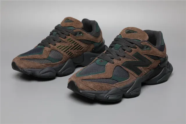 New Balance Tênis Lifestyle Marrom Verde Sola Chunky Multicamadas Couro de Veludo e Malha 5