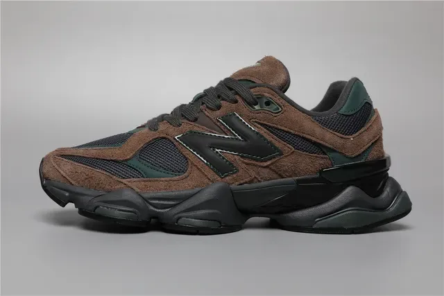 New Balance Tênis Lifestyle Marrom Verde Sola Chunky Multicamadas Couro de Veludo e Malha 9