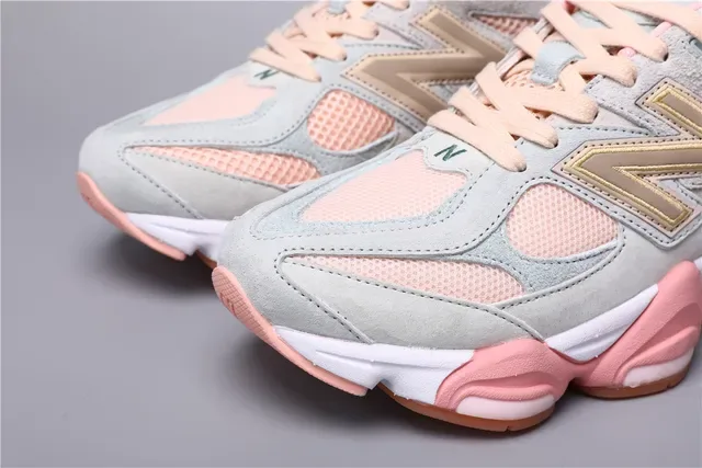 New Balance Gris Rose Silhouette Chunky Maille En Couches Et Daim Supérieur Chaussures Lifestyle 4