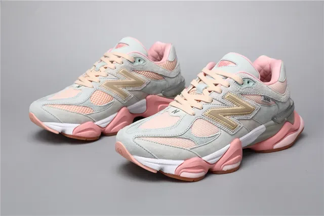 New Balance Gris Rose Silhouette Chunky Maille En Couches Et Daim Supérieur Chaussures Lifestyle 5