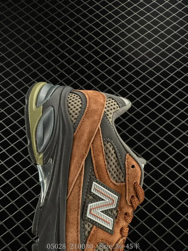 New Balance NB2010 Tênis chunky retro de couro macio e malha marrom cinza 4