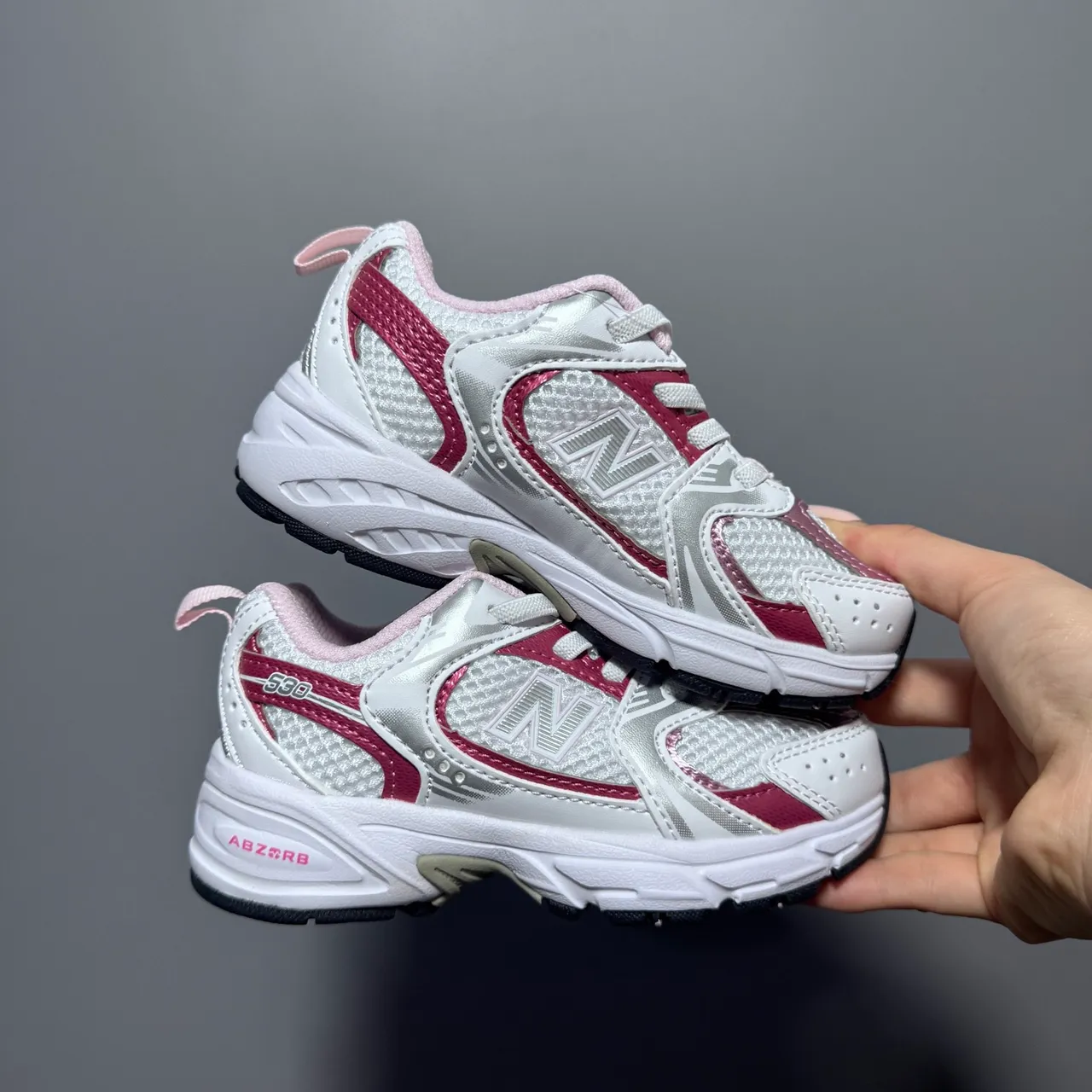 New Balance Branco Rosa Retro Runner Silhueta Malha Multicamadas E Superior Sintético Tênis Chunky 16