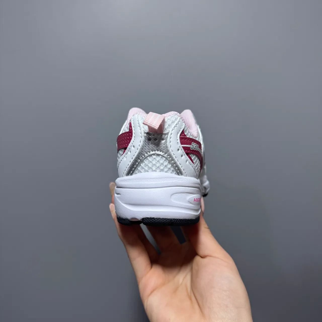 New Balance Branco Rosa Retro Runner Silhueta Malha Multicamadas E Superior Sintético Tênis Chunky 22