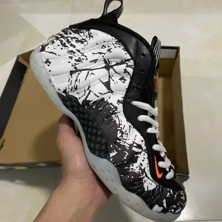 Nike Air Foamposite One 黑白喷溅篮球鞋
