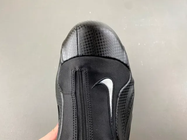 Nike Air Foamposite One 黑色 拉链 篮球鞋 5