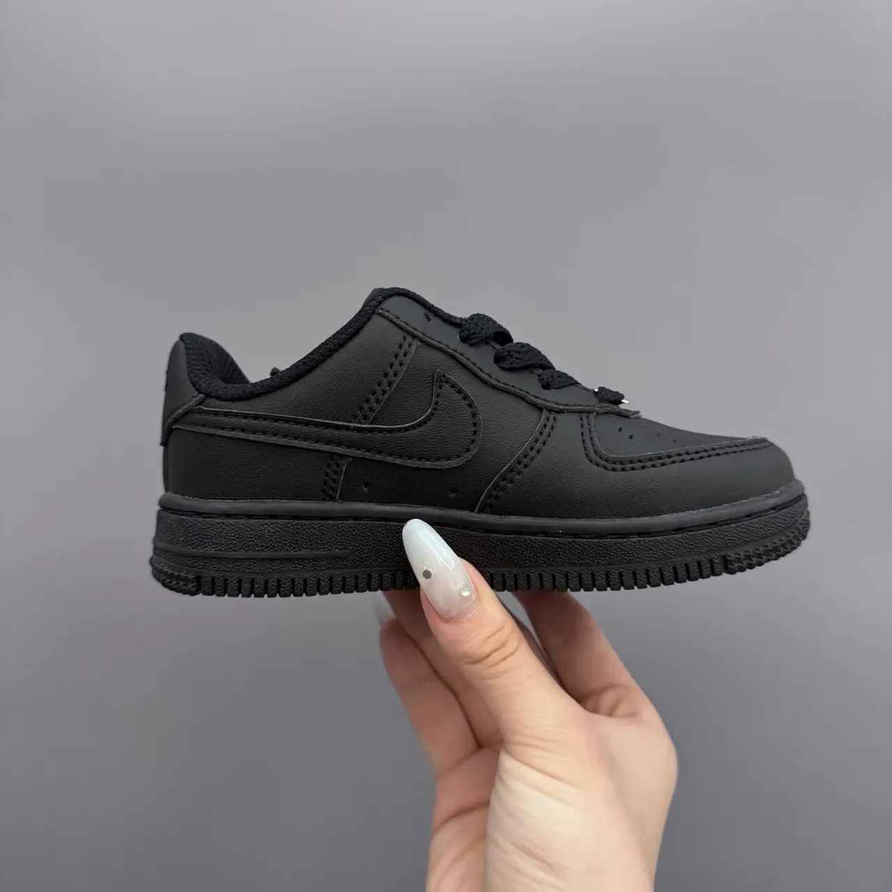 Nike Air Force 1 All Black Lifestyle Sneakers 17