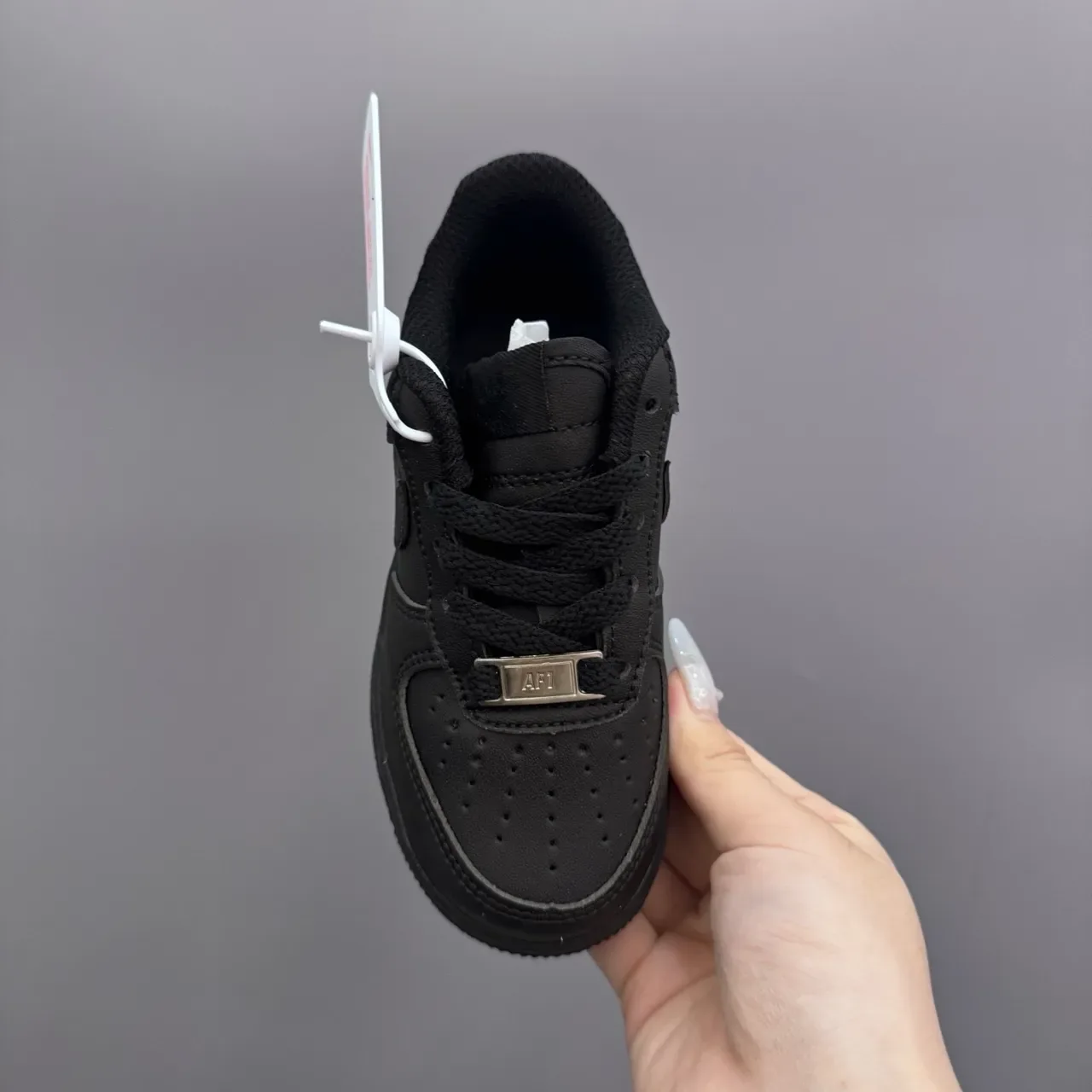 Nike Air Force 1 All Black Lifestyle Sneakers 20