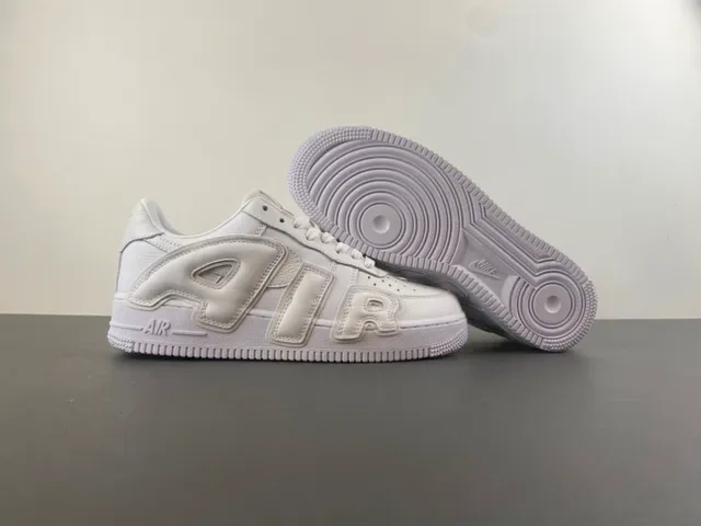 Nike Air Force 1 White Oversized Stitched Letter Lifestyle Sneakers 12