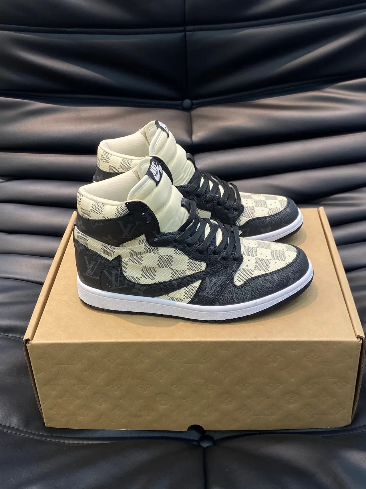 Nike Air Jordan 1 High Monogram Checkerboard Tênis de Basquete 8