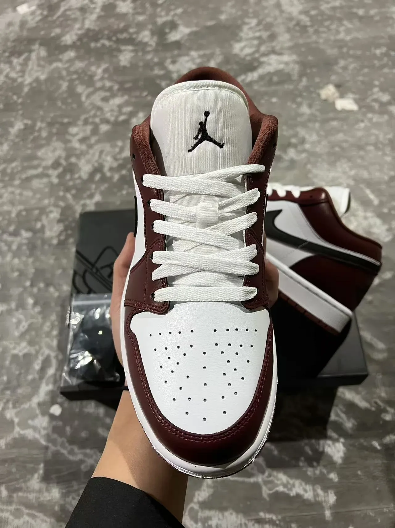 Nike Air Jordan 1 Low Bordeaux Blanc Noir Chaussures Lifestyle 3