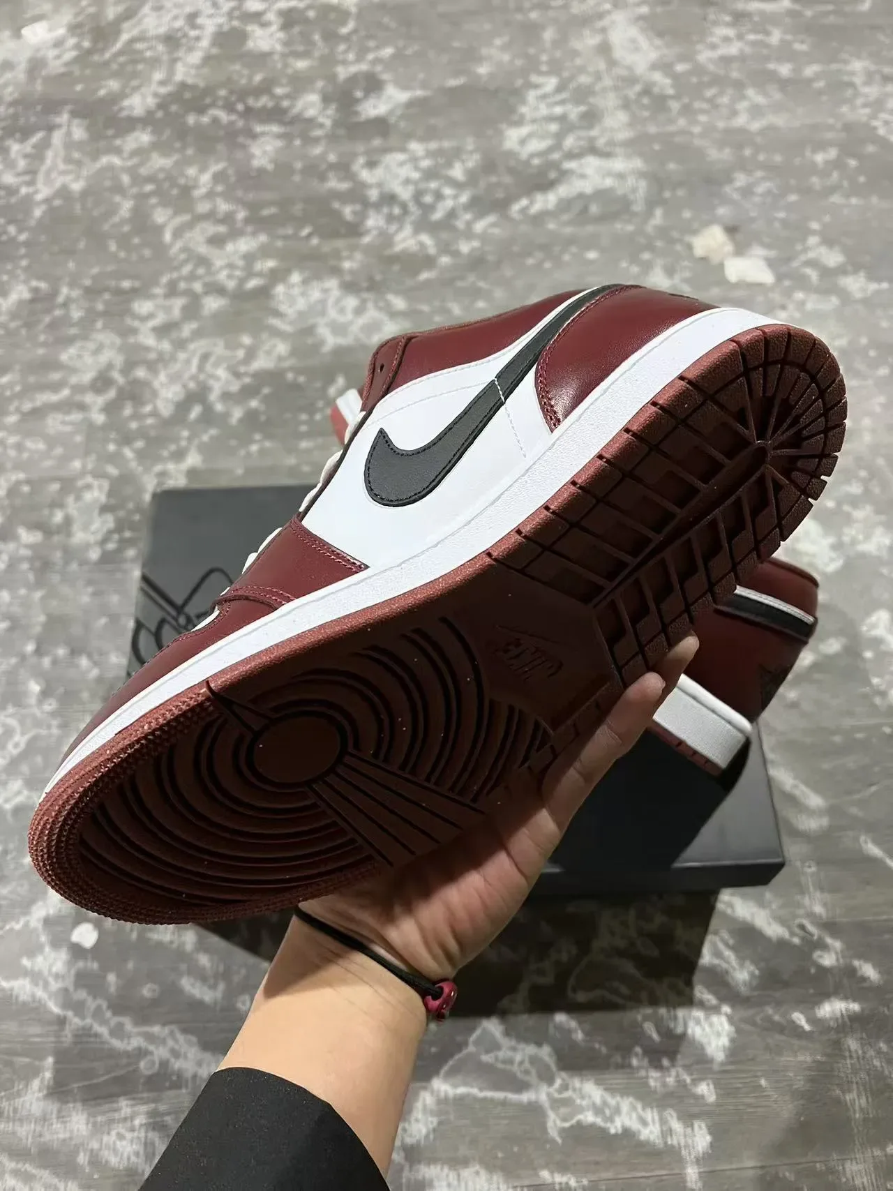 Nike Air Jordan 1 Low Bordeaux Blanc Noir Chaussures Lifestyle 6