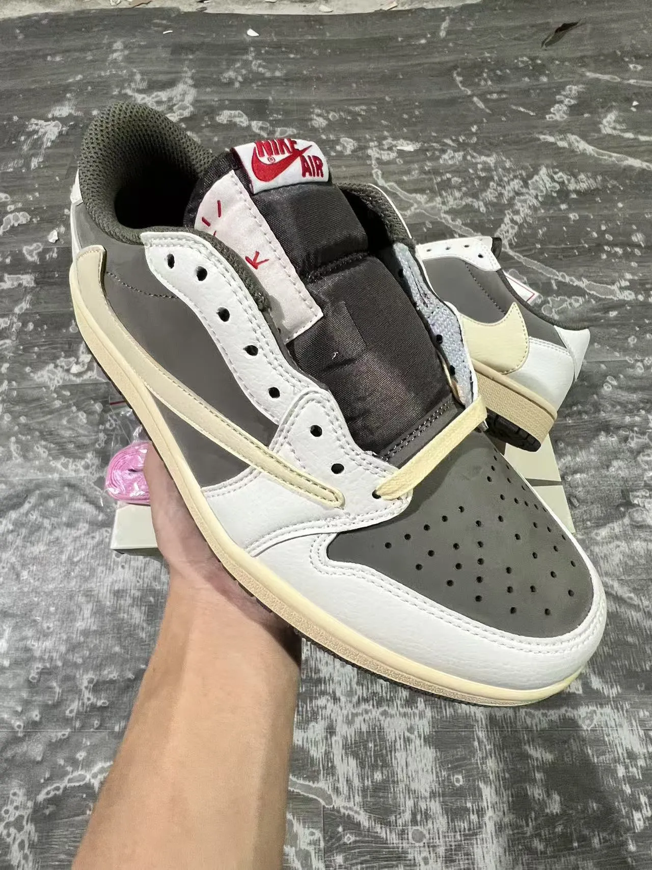 Nike Air Jordan 1 Low Cactus Jack Lifestyle Sneakers 2