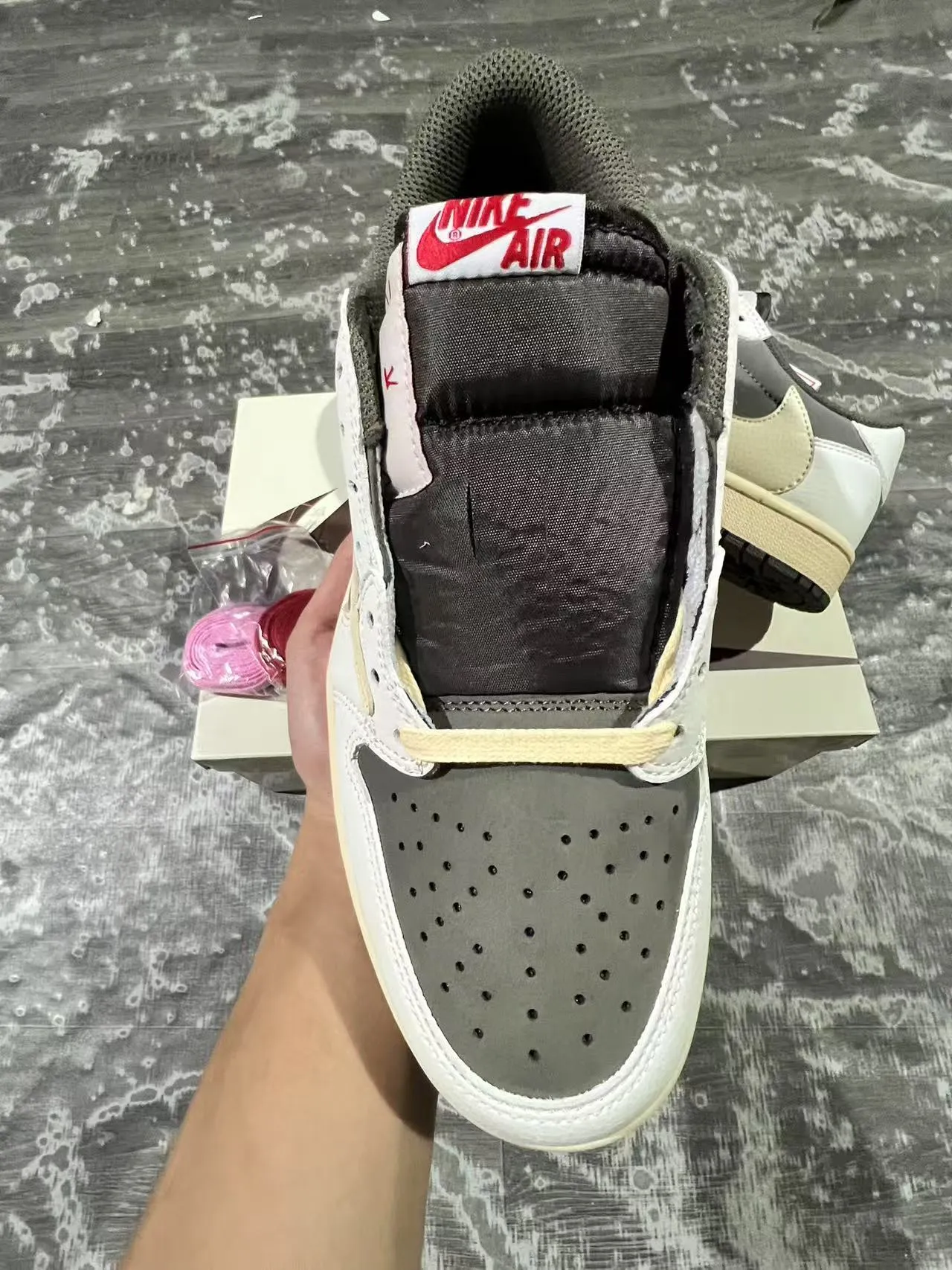 Nike Air Jordan 1 Low Cactus Jack Lifestyle Sneakers 3