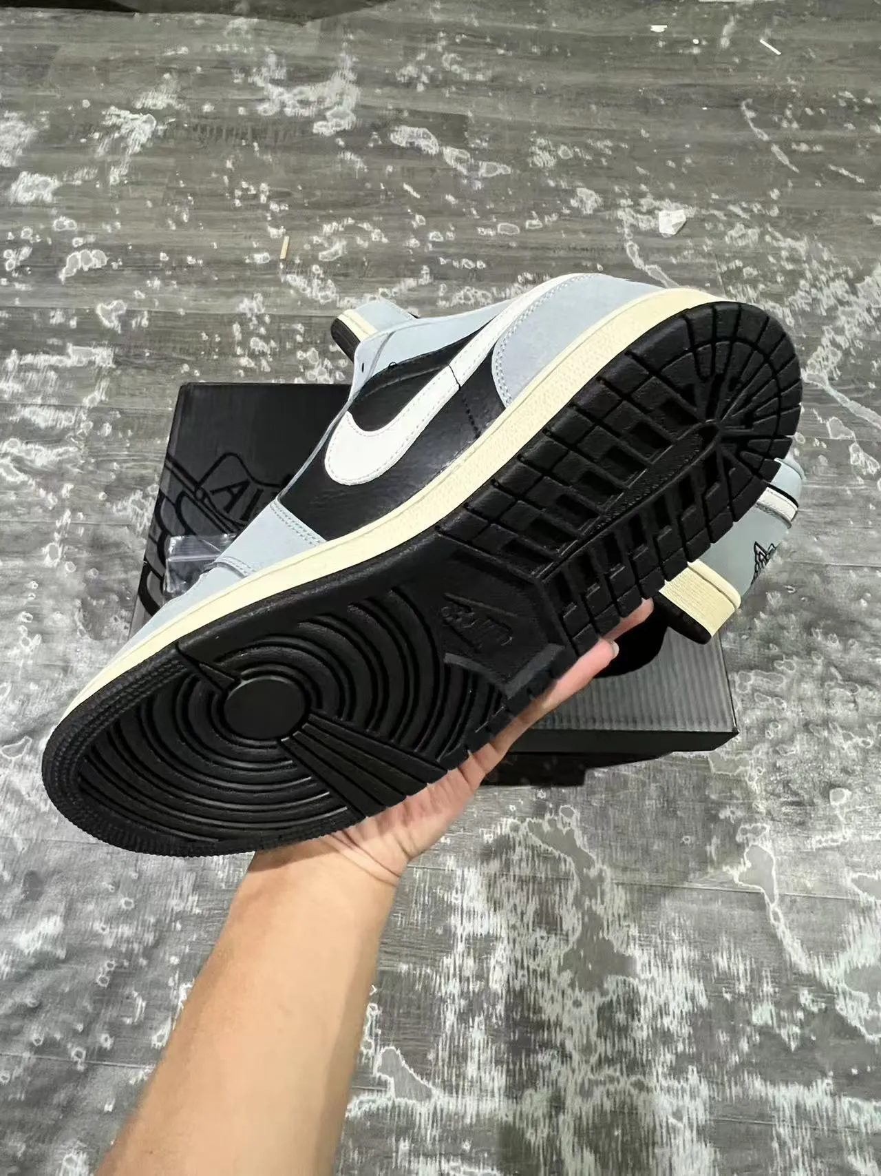Nike Air Jordan 1 Low Light Gray Black Cream Lifestyle Sneakers 6