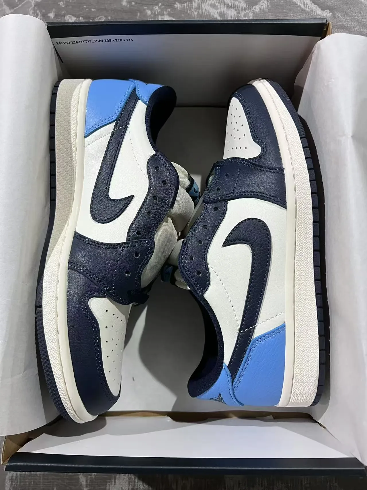Nike Air Jordan 1 White Navy Light Blue Lifestyle Sneakers 9