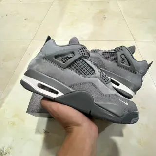 耐克 Air Jordan 4 灰色 单色 篮球鞋