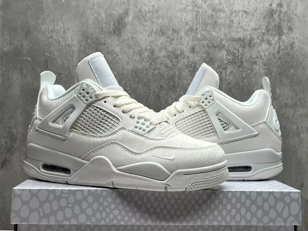 Nike Air Jordan 4 Monochrome White Basketball Shoes 3
