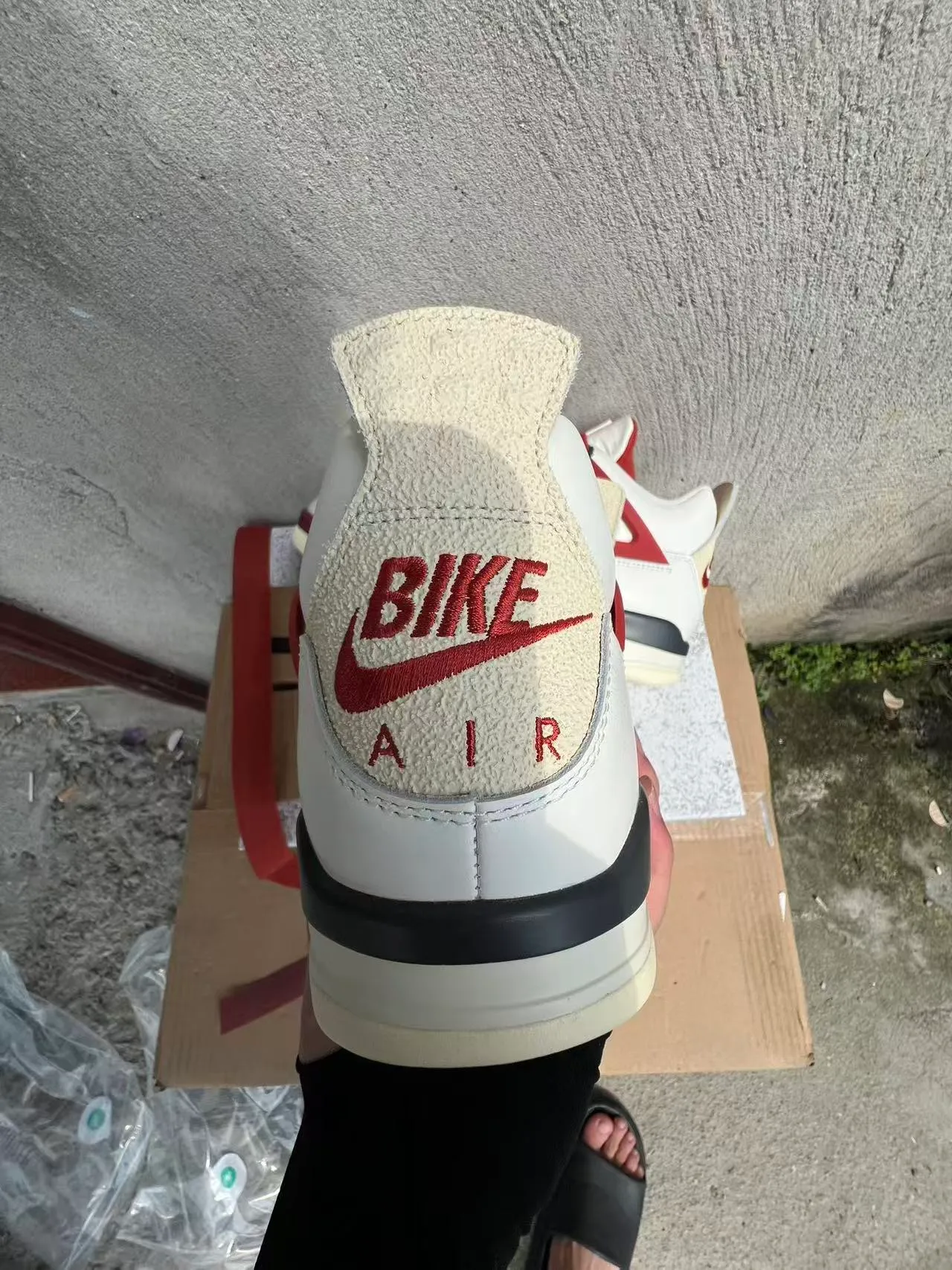 Nike Air Jordan 4 White Red Black Basketball Shoes 9