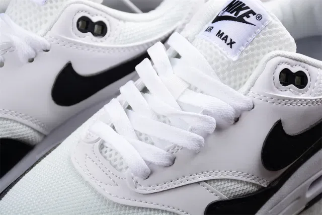 Nike Air Max 1 White Black Lifestyle Sneakers 7