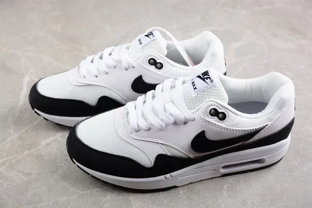 Nike Air Max 1 White Black Lifestyle Sneakers 9