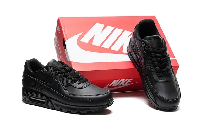 Nike Air Max 90 Black Lifestyle Sneakers 2