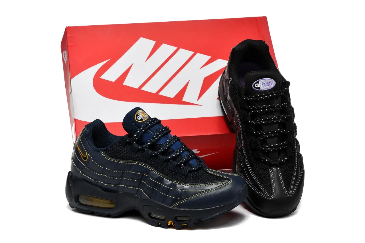 Nike Air Max 95 White and Red Lifestyle Sneakers 2