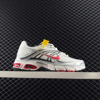 Nike Air Max Moto 2K Zapatos de correr blancos y grises low-top de malla y superposición de materiales sintéticos
