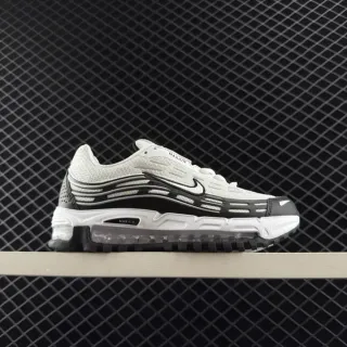 Nike Air Max Plus सफेद काला लाइफस्टाइल स्नीकर