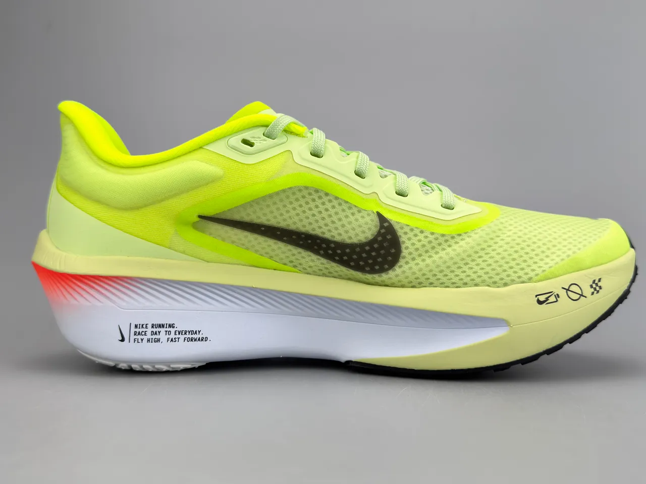Nike Air Zoom Alphafly Jaune Violet Silhouette de Course Malla Engineered Partie Supérieure Chaussures de course 10
