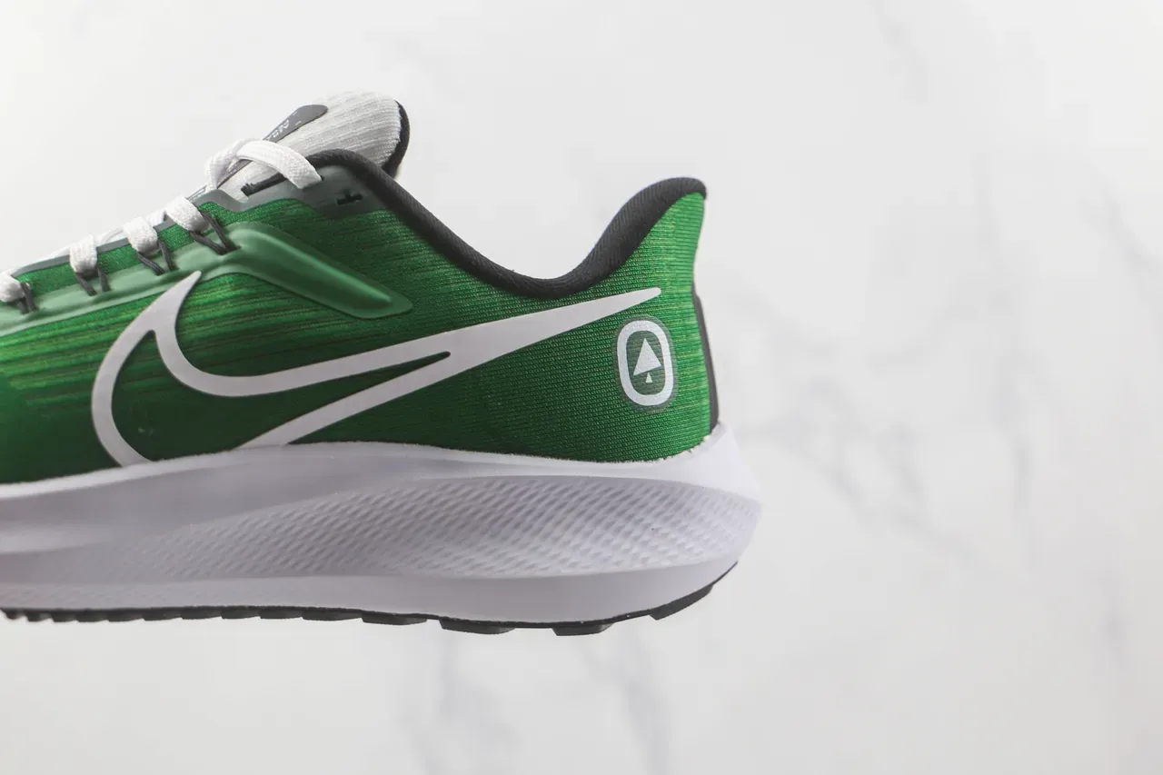 Nike Air Zoom Pegasus Vert Blanc Noir Chaussures Running 7