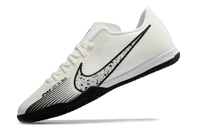 Nike Air Zoom Blanc Orange Basse Tige Synthétique Motif Géométrique Superposition Chaussures de football indoor 21